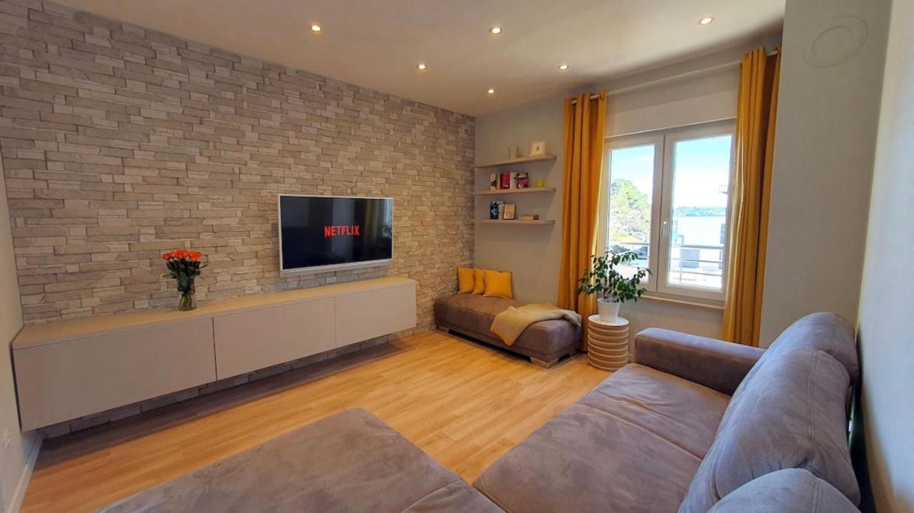 Beautiful View Apartment With Garage Space Mali Lošinj Eksteriør billede