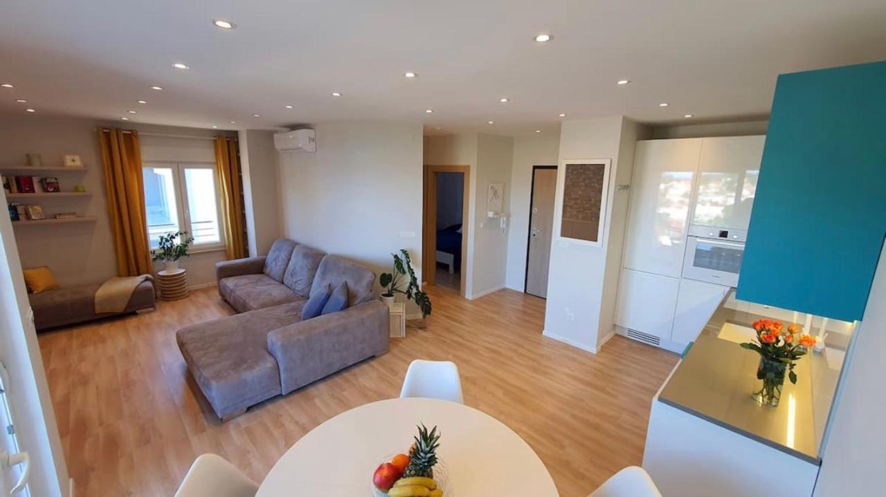 Beautiful View Apartment With Garage Space Mali Lošinj Eksteriør billede