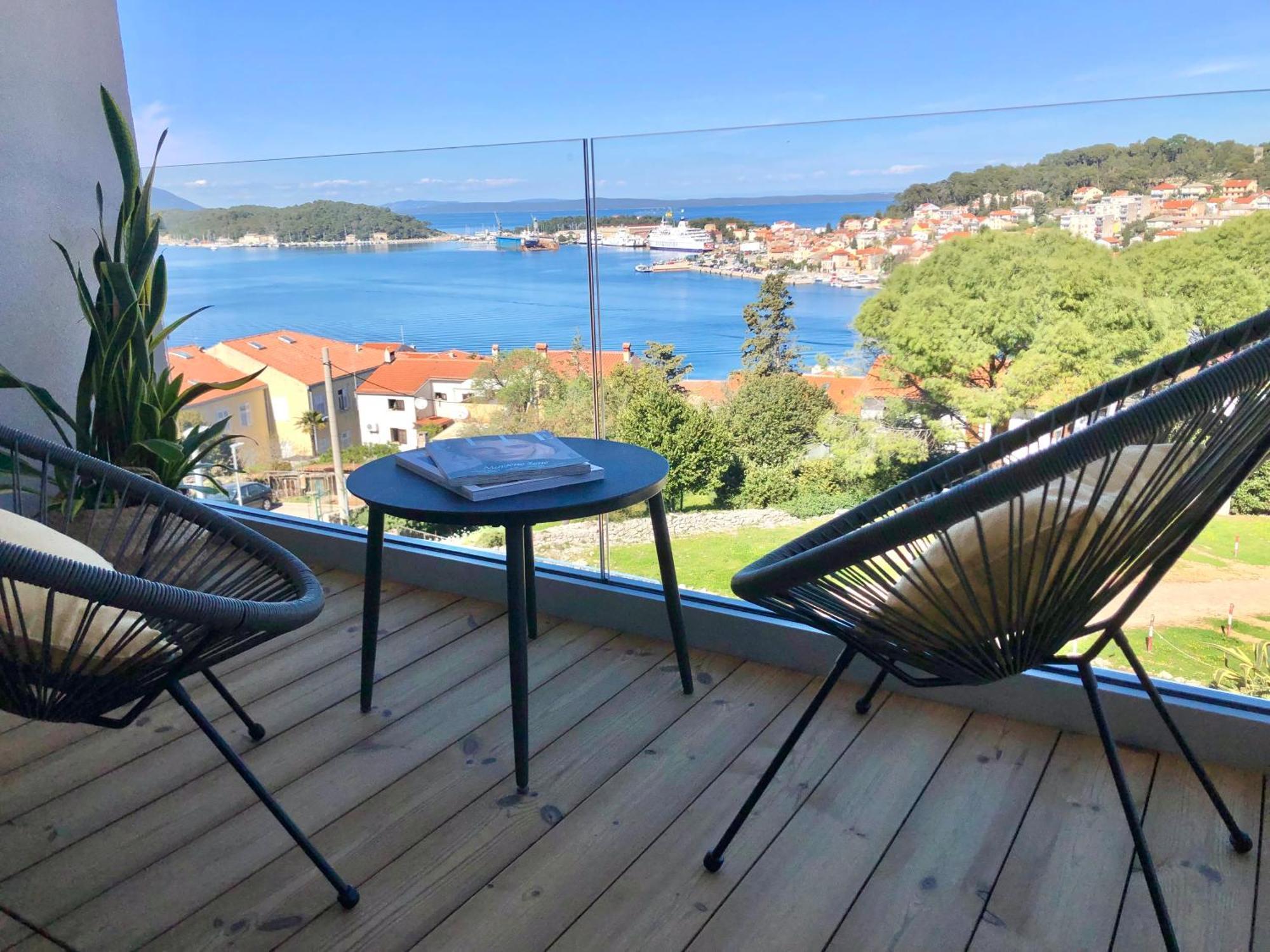Beautiful View Apartment With Garage Space Mali Lošinj Eksteriør billede