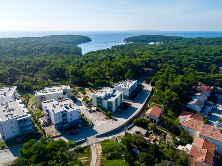 Beautiful View Apartment With Garage Space Mali Lošinj Eksteriør billede